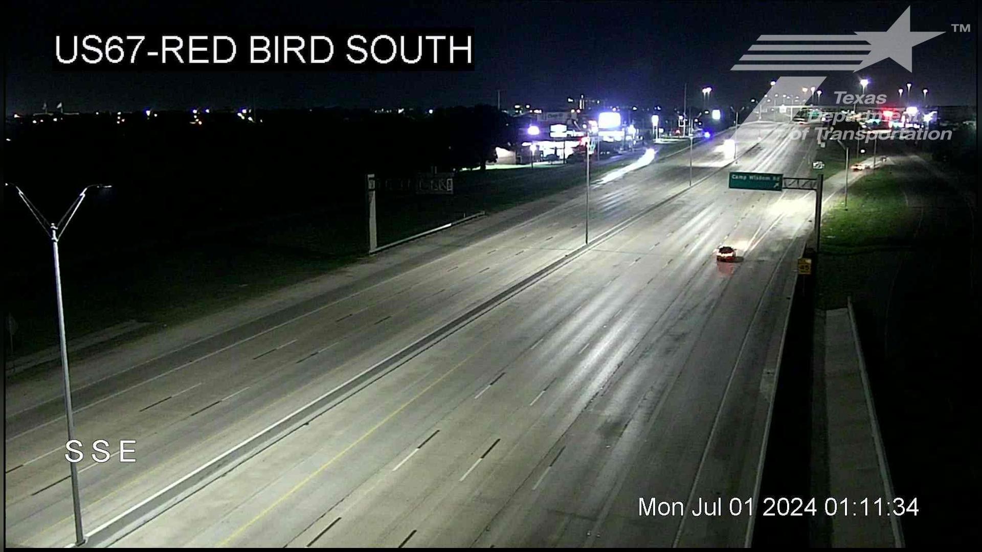 Traffic Cam Dallas › North: US 67 @ Red Bird South Player