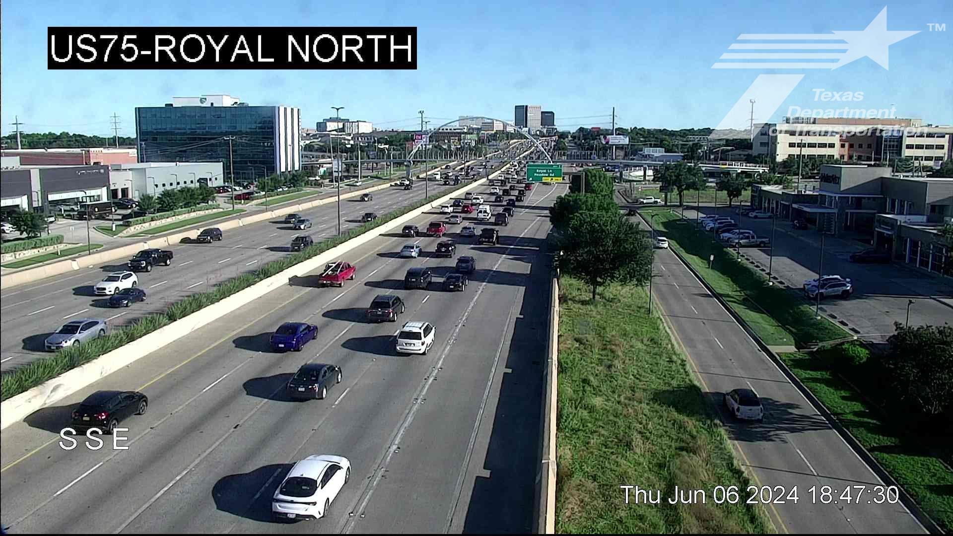 Traffic Cam Dallas › North: US75 @ Royal North Player