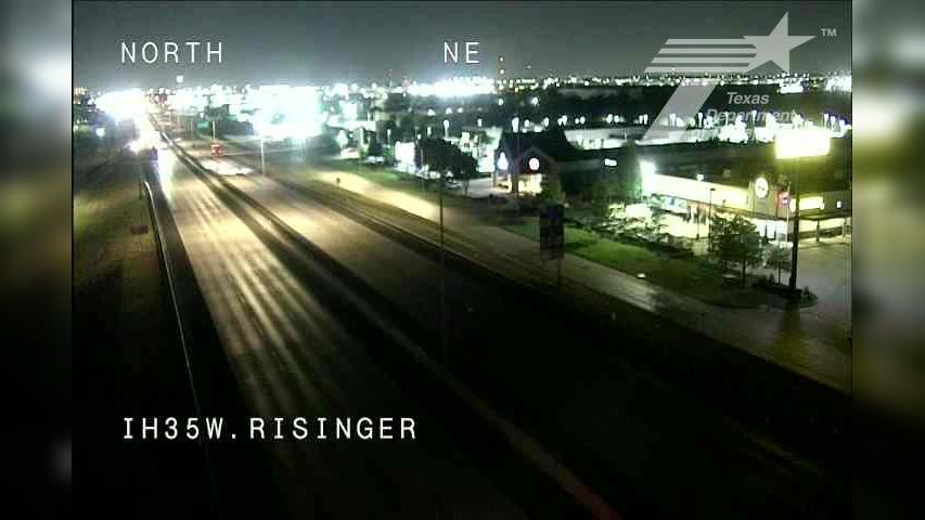 Fort Worth › North: I-35W @ Risinger Traffic Camera