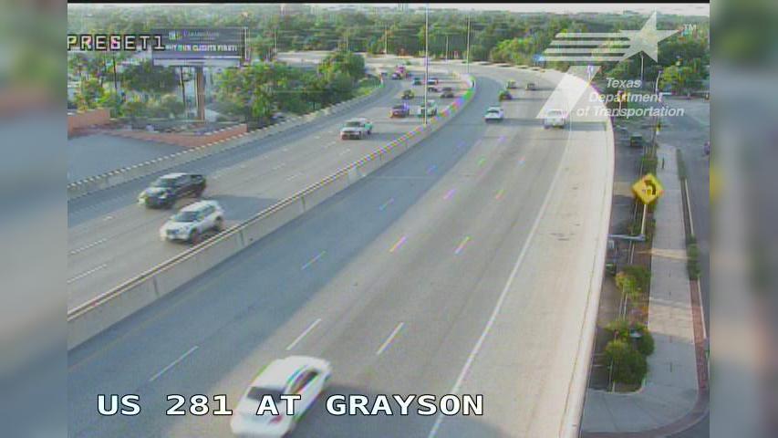 Traffic Cam Pearl › North: US 281 at Grayson Player