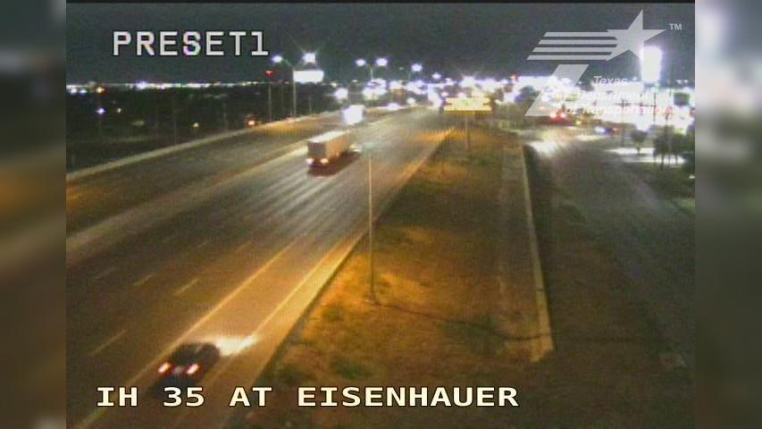 San Antonio › North: IH 35 at Eisenhauer Traffic Camera