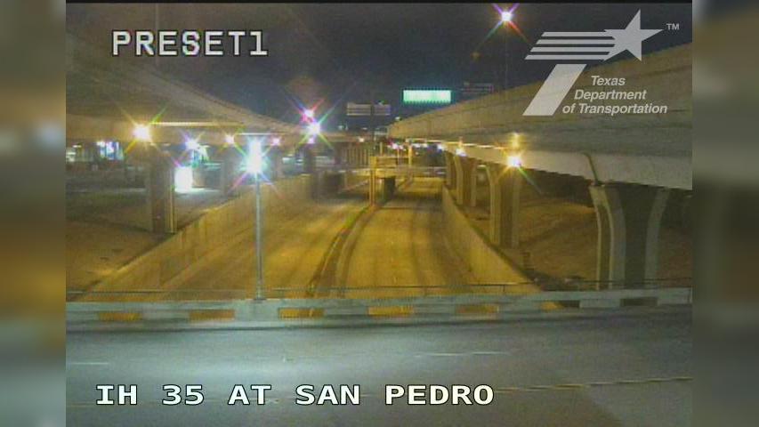 San Antonio › North: IH 35 at San Pedro Traffic Camera