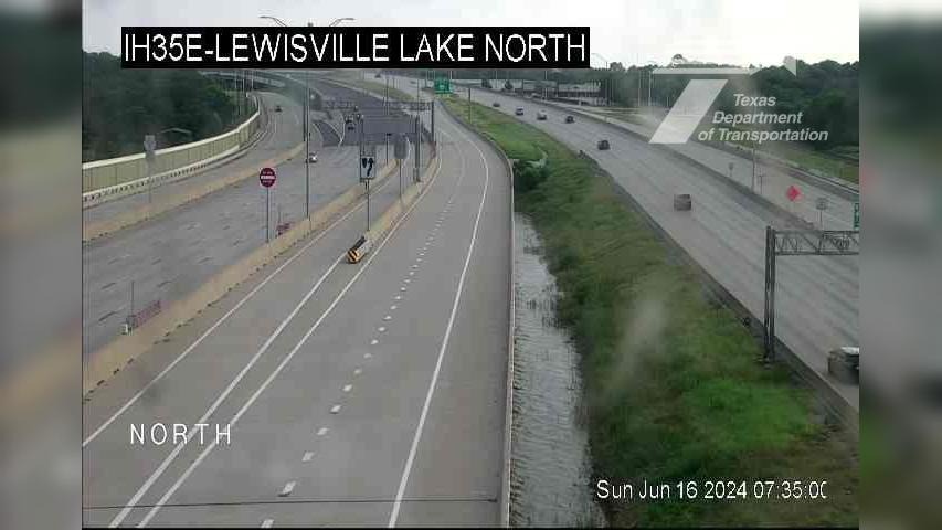 Traffic Cam Hickory Creek › North: I-35E @ Lewisville Lake North Player