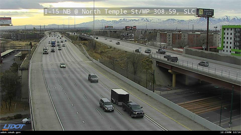 Traffic Cam I-15 NB @ North Temple St MP 308.59 SLC Player