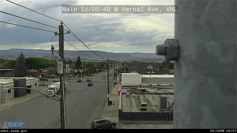 Main St US 40 @ Vernal Ave US 191 MP 144.3 VNL Traffic Camera
