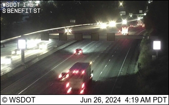Traffic Cam I-5 at MP 158.8: S Benefit St Player