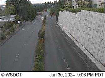 Traffic Cam I-90 at MP 7.1: ICW Tunnel Player