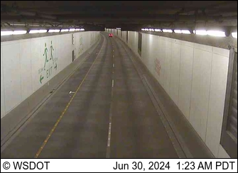 SR 99 at MP 30.9: NB Tunnel, South end Traffic Camera