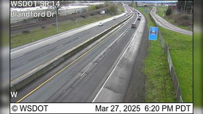 Traffic Cam Vancouver: SR 14 at MP 2.4: Blanford Dr Player