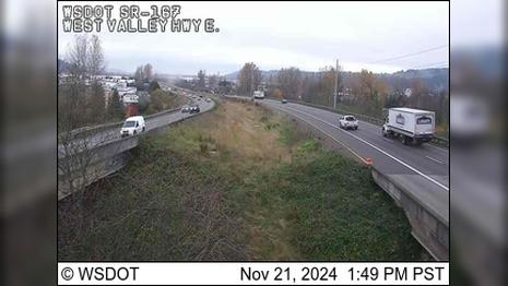 Traffic Cam Sumner: SR 167 at MP 7.6: W Valley Highway E Player