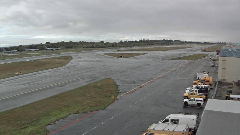 Traffic Cam Brier: Paine Field Airport Player