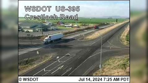 Traffic Cam Glade › South: US 395 at MP 30.23 Crestloch Player