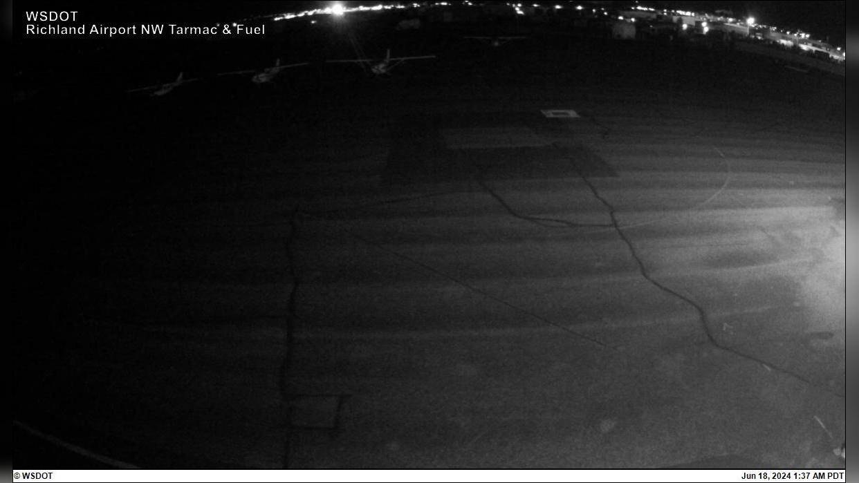 Richland › East: Airport Tarmac and Fuel Traffic Camera