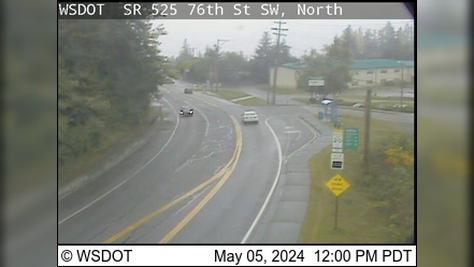 Traffic Cam Mukilteo › West: SR 525 at MP 6.9: 76th St SW North - WSF Player