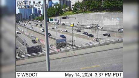 Traffic Cam Seattle › South: I-5 at MP 165: Yesler Way Player