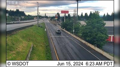 Traffic Cam Hazel Dell › South: I-5 at MP 4.2: 78th St. Ramp meter Player