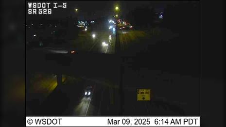 Traffic Cam Pinehurst: I-5 at MP 189.3: SR 526 Interchange Player