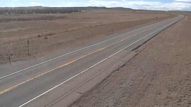 Traffic Cam Redbird: US-85 - Road, WY (MM 185) Player